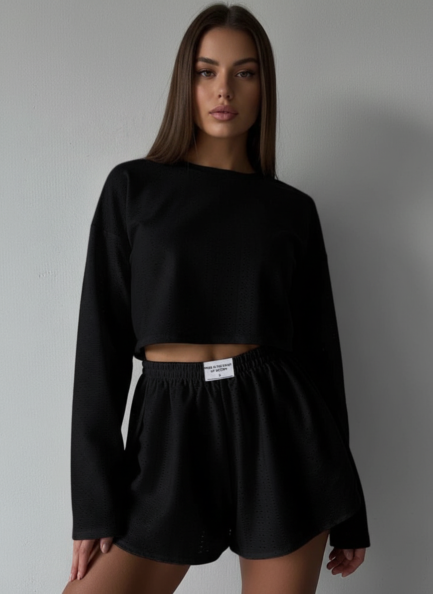 Lekki zestaw (top i szorty)