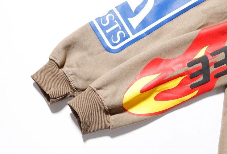 Sweter z nadrukiem graficznym