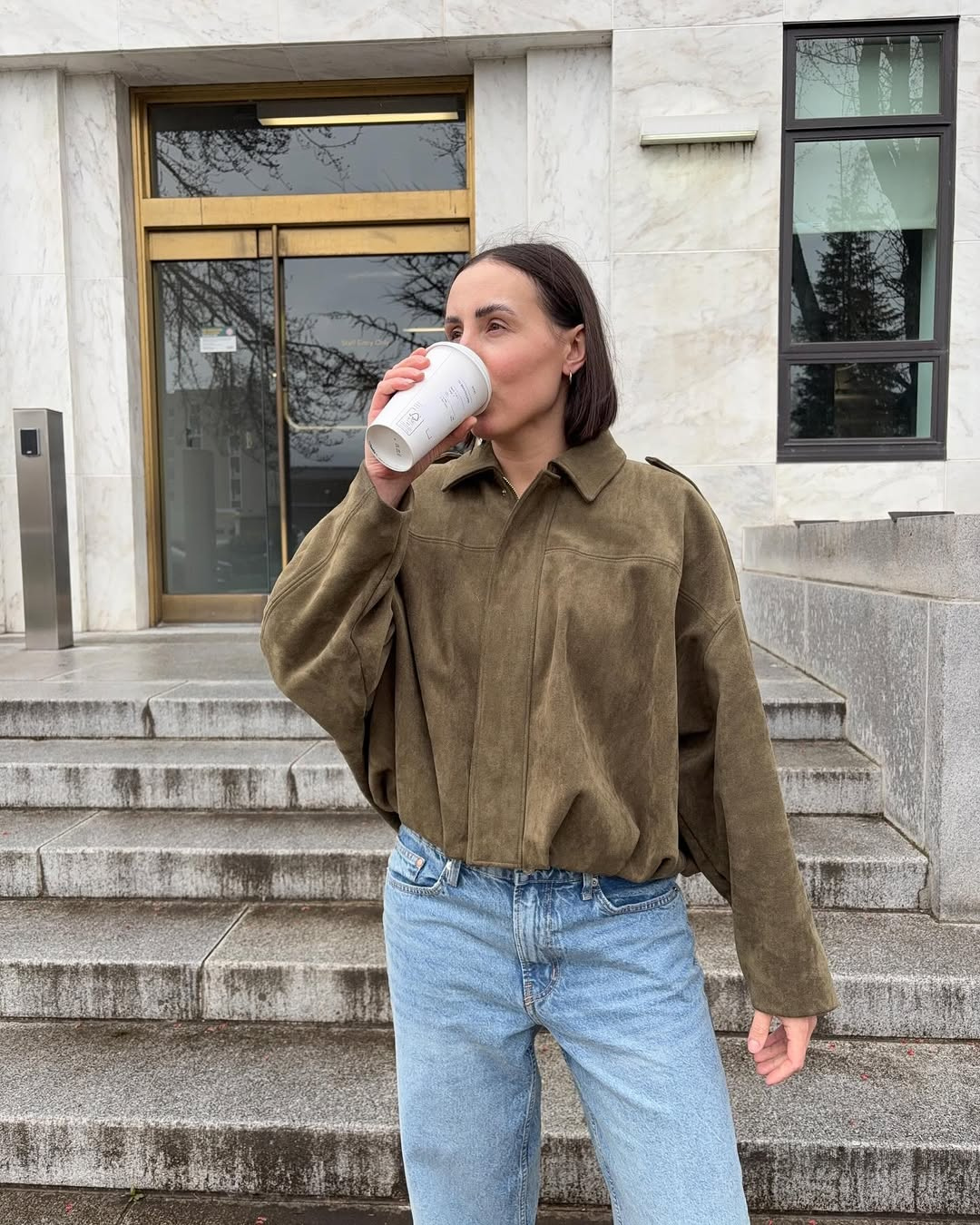 Luźna kurtka z zamszu z zamkiem