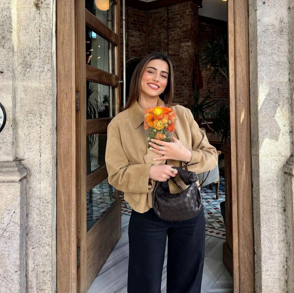 Minimalistyczna Krótka Kurtka