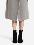 Eleganckie Botki na Słupku z Zamkiem