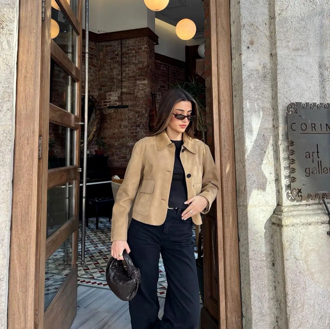 Minimalistyczna Krótka Kurtka