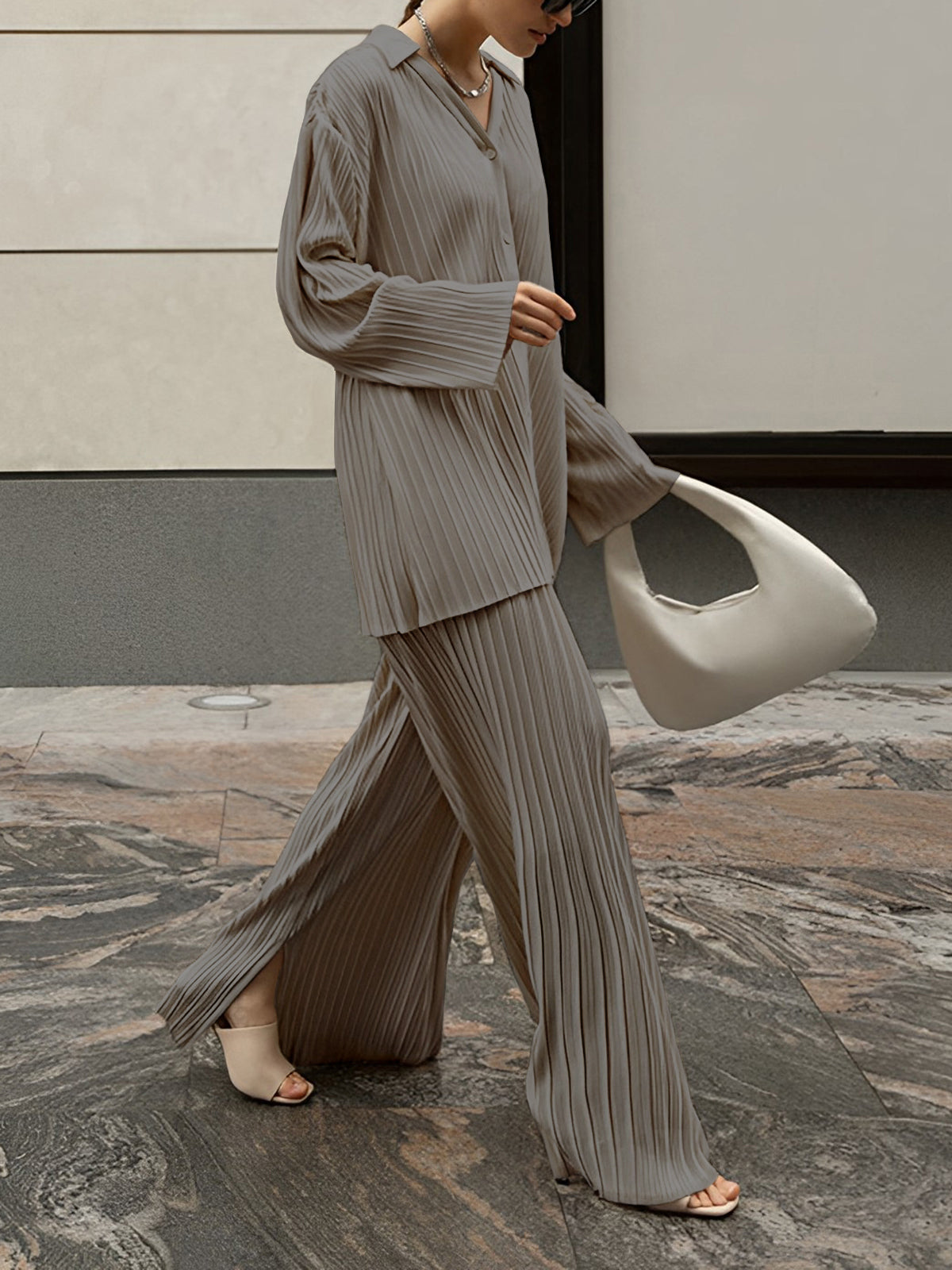 Zestaw Elegancki z Złotym Plisowaniem