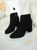 Eleganckie Botki na Słupku z Zamkiem