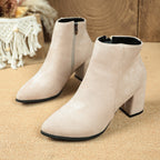 Eleganckie Botki na Słupku z Zamkiem