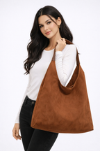 Torebka na ramię w stylu zamszowym