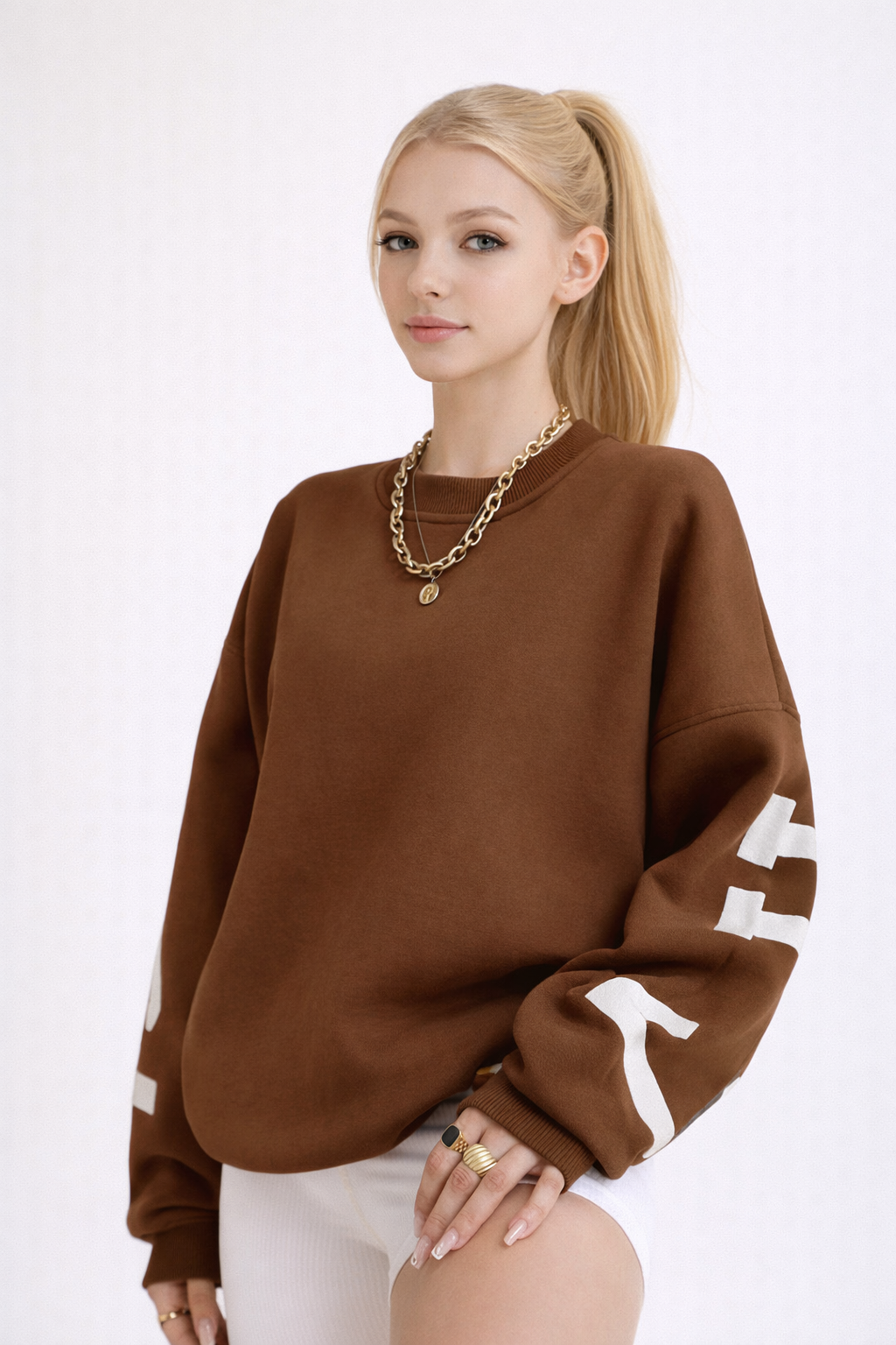 Oversize Sweter z Graficznymi Rękawami