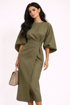 Elegancka Midi Sukienka z Rękawami Kimono