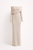 Elegancka Maxi Sukienka z Odkrytymi Ramionami