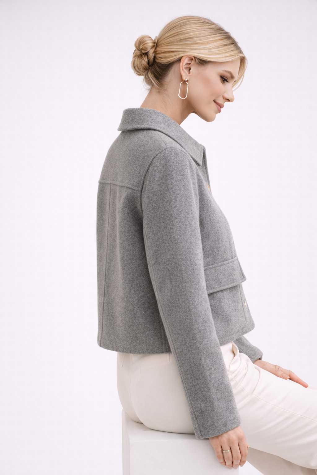 Ponadczasowa Szara Kurtka Przejściowa