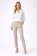 Bluzka z falbanami i dekoltem w serek