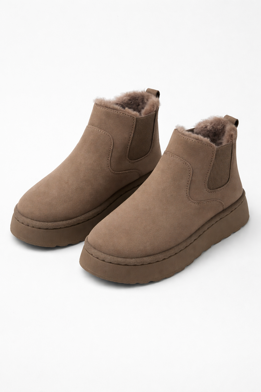 Botki Chelsea na platformie w kolorze kremowym