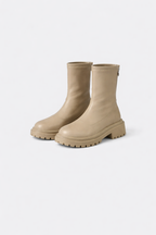 Minimalistyczne Botki w Kremie