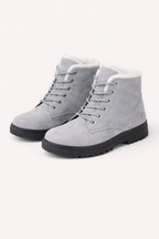 Ciepłe zamszowe botki z futerkiem