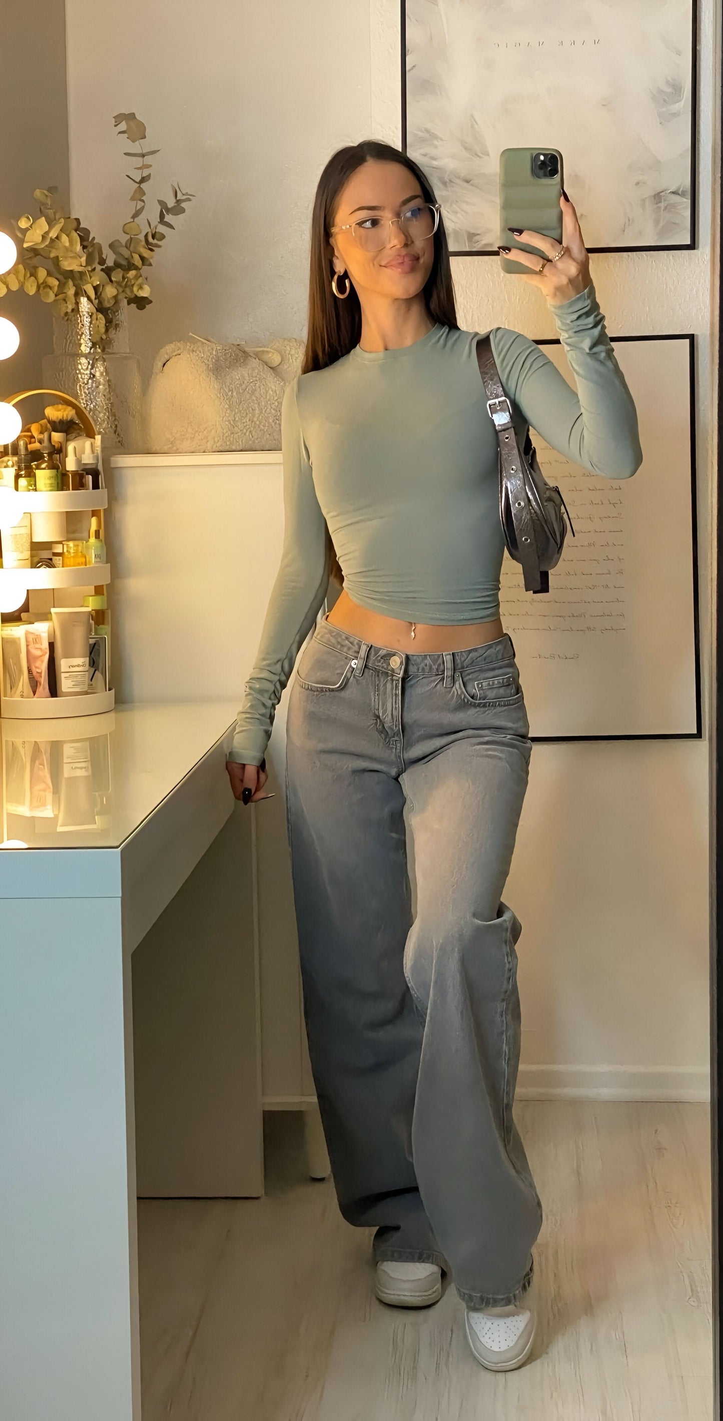 Women's Low Rise Wide Leg Full Length Jeans