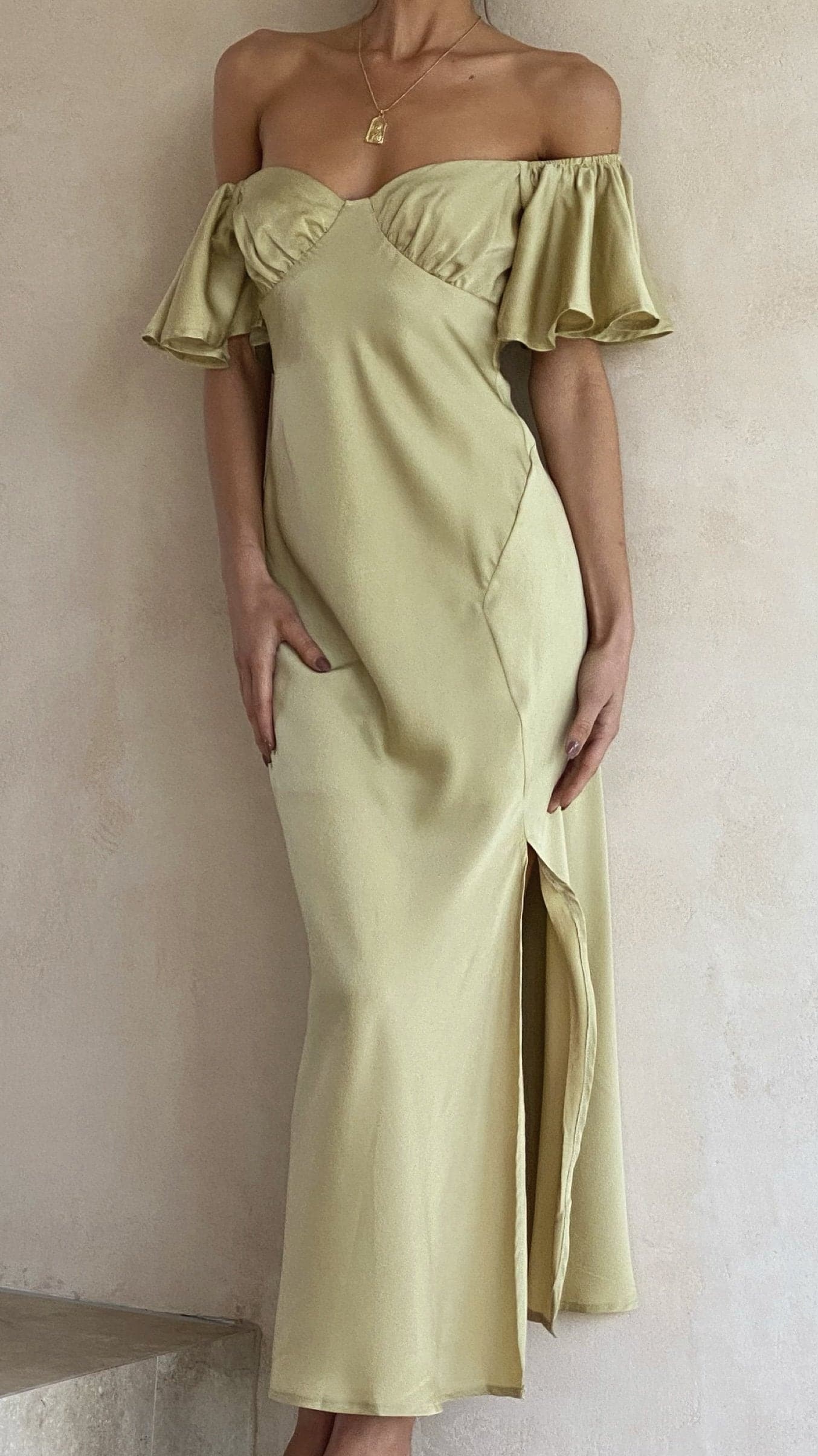 Women's Wedding Guest Off Shoulder Midi Dress With Slit