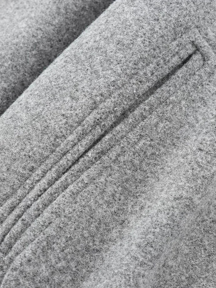 Krótka Kurtka z Zamkiem