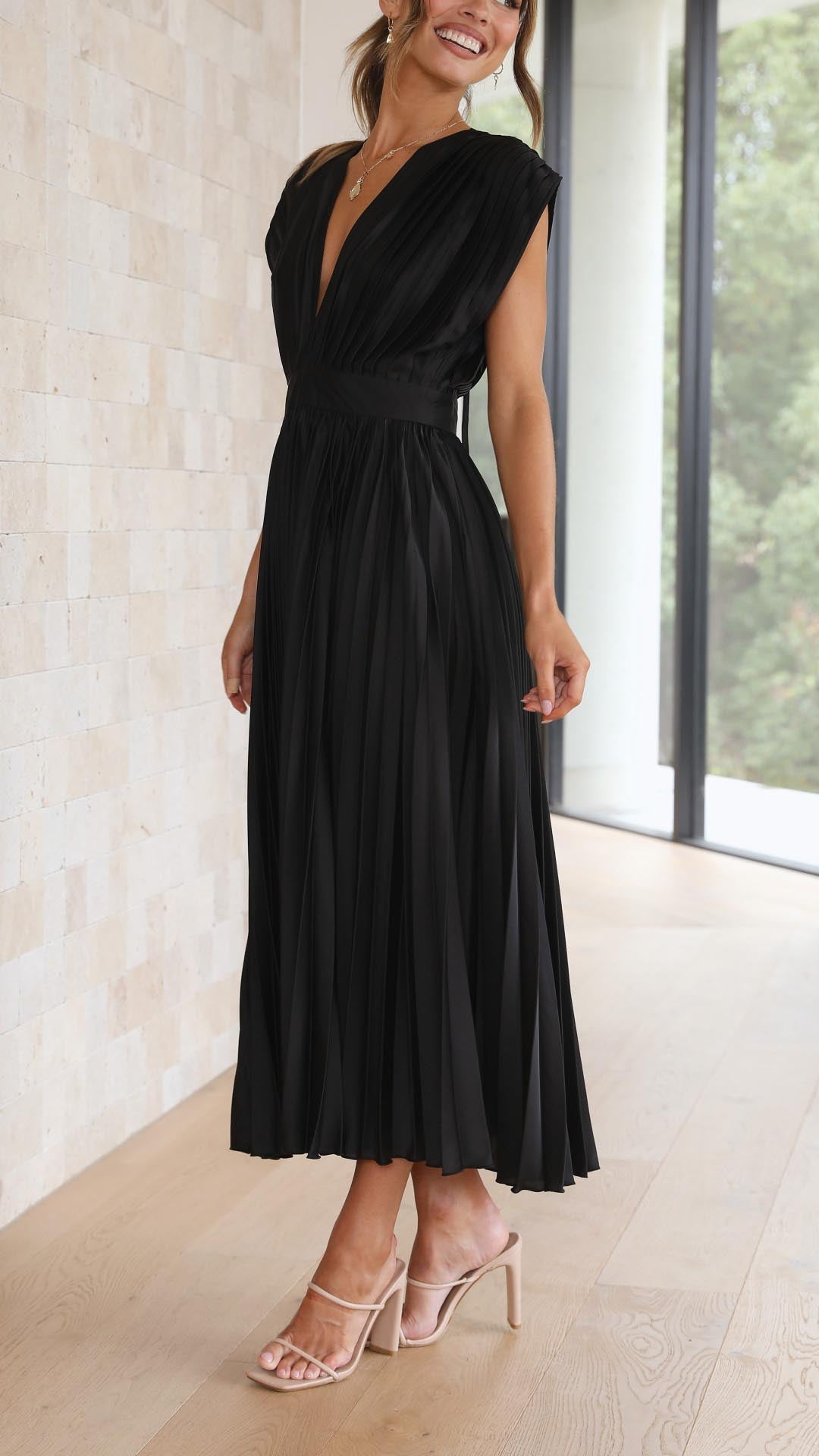 Women's Wedding Guest Pleated V Neck Midi Dress