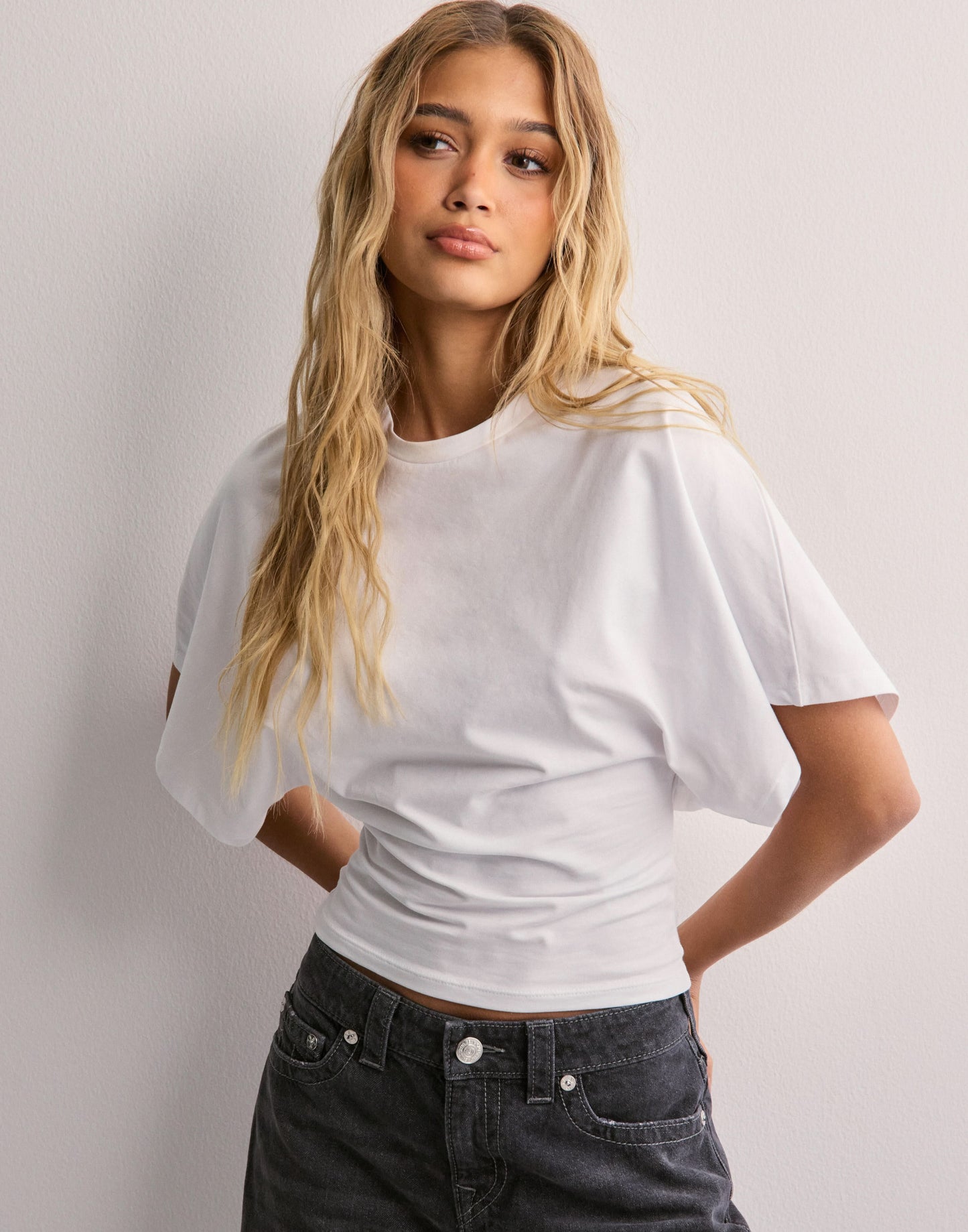 Women's Casual Wide Sleeve Cropped Crew Neck Tee