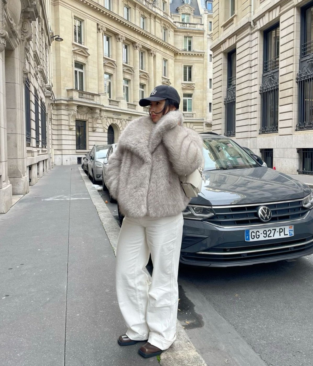 Luksusowa kurtka z sztucznego futra