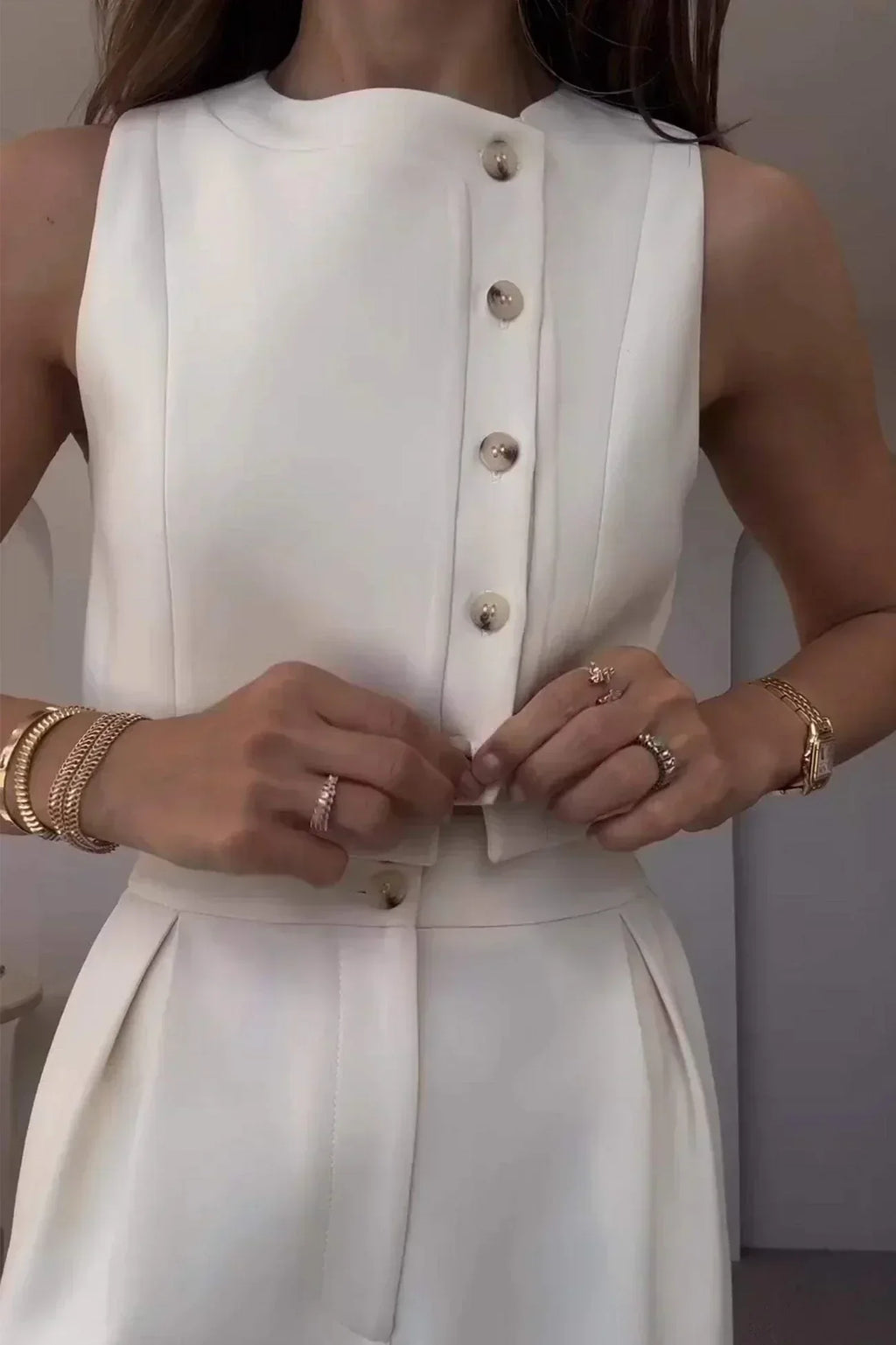 Czysty, Dopasowany Minimalistyczny Zestaw Dwuczęściowy