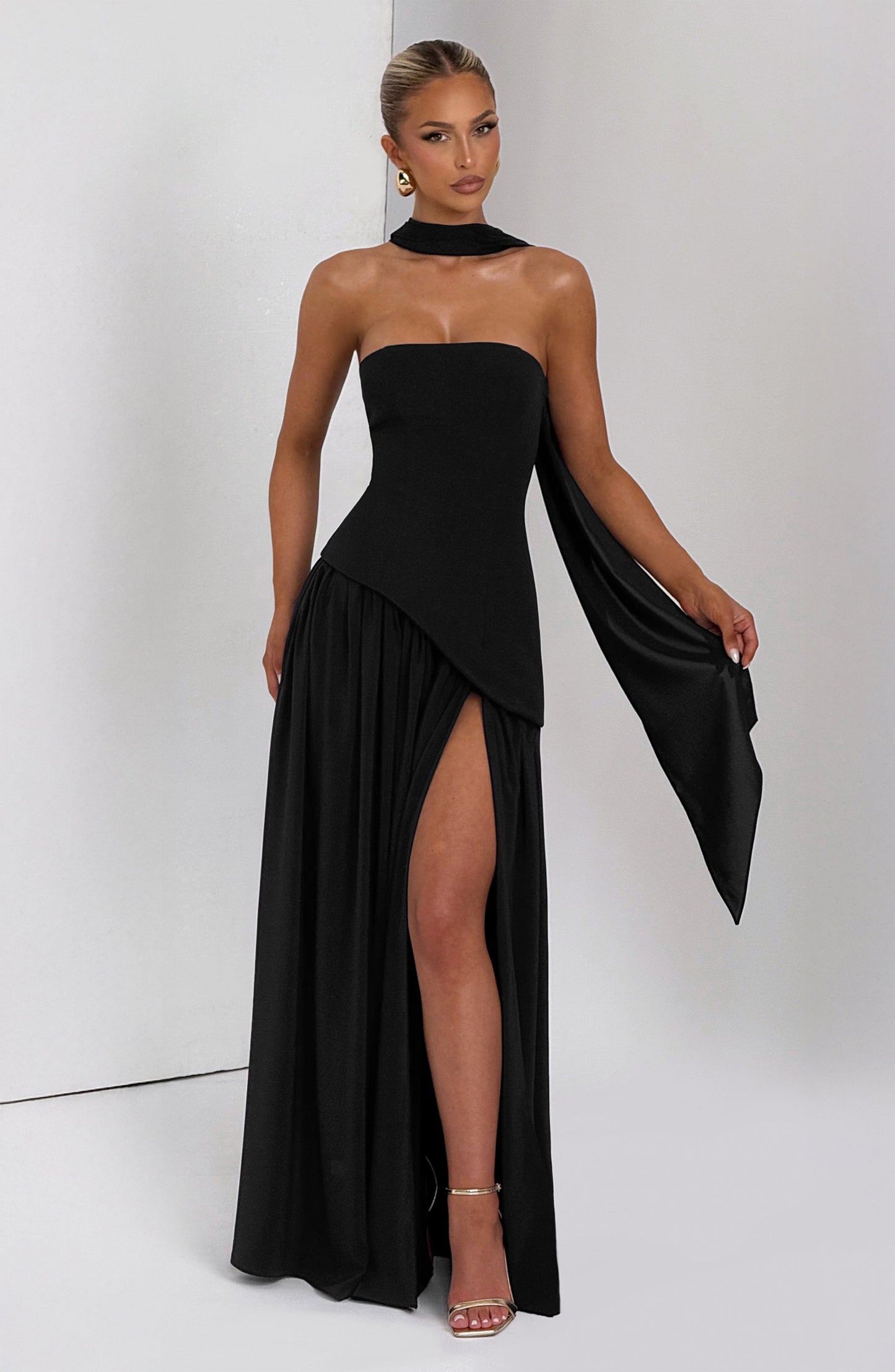 Women's Wedding Guest Strapless Maxi Dress with Slit