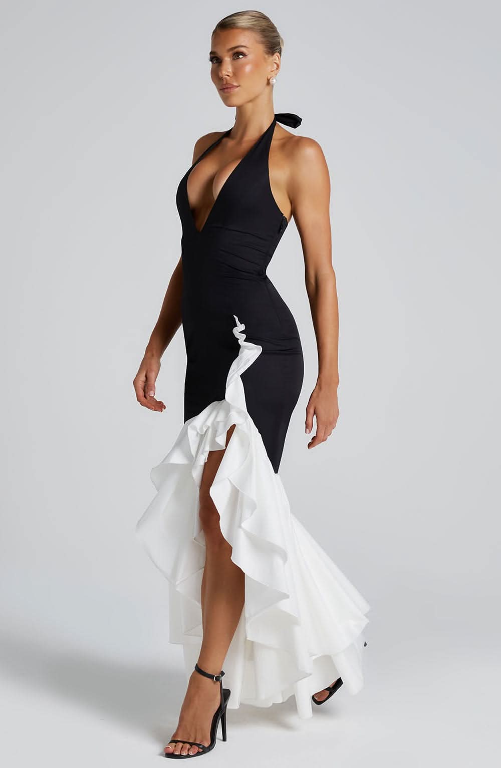 Women's Wedding Guest Halter Maxi Dress With Ruffle Hem